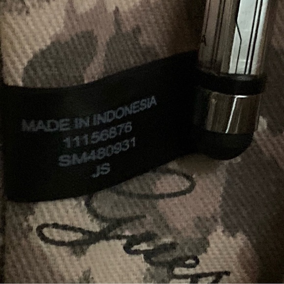 Guess crossbody/shoulder/ handbag maroon red - Picture 10 of 15